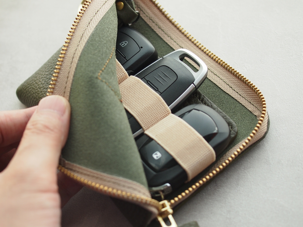 車と玄関スマートキー収納